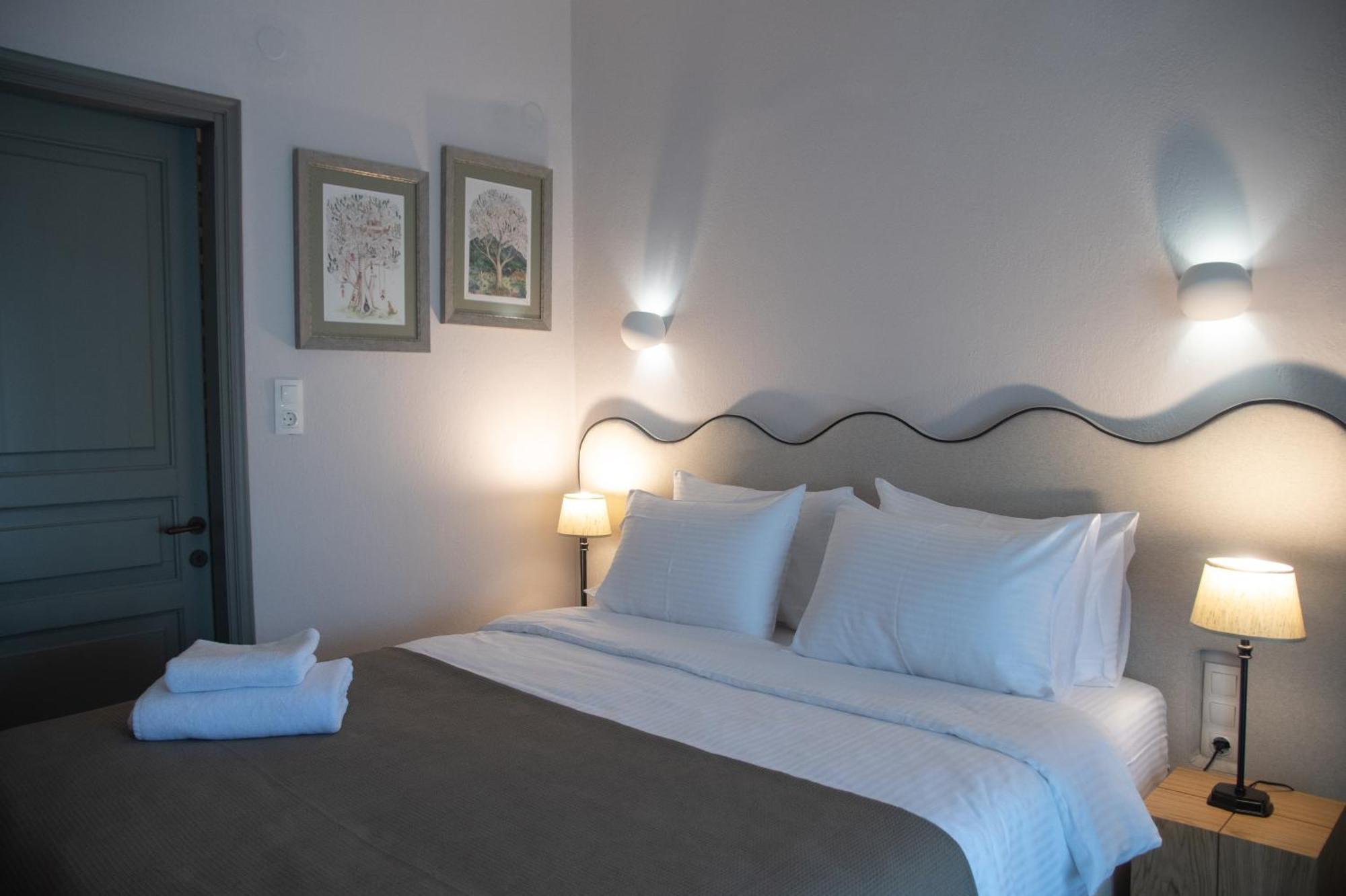 לימנאס Acropolis Hotel מראה חיצוני תמונה