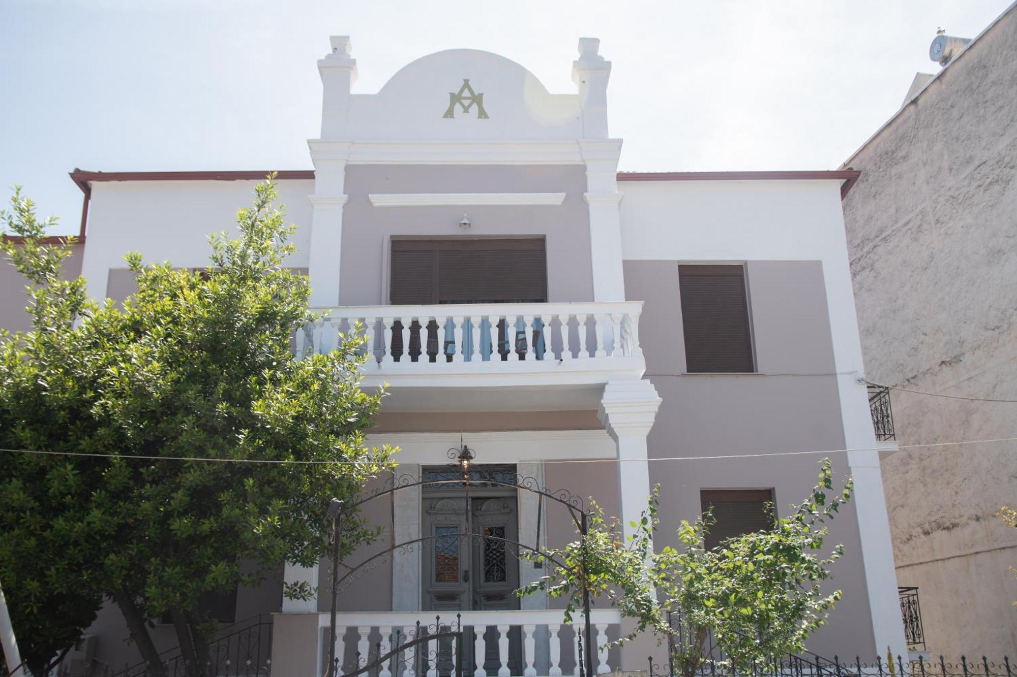 לימנאס Acropolis Hotel מראה חיצוני תמונה