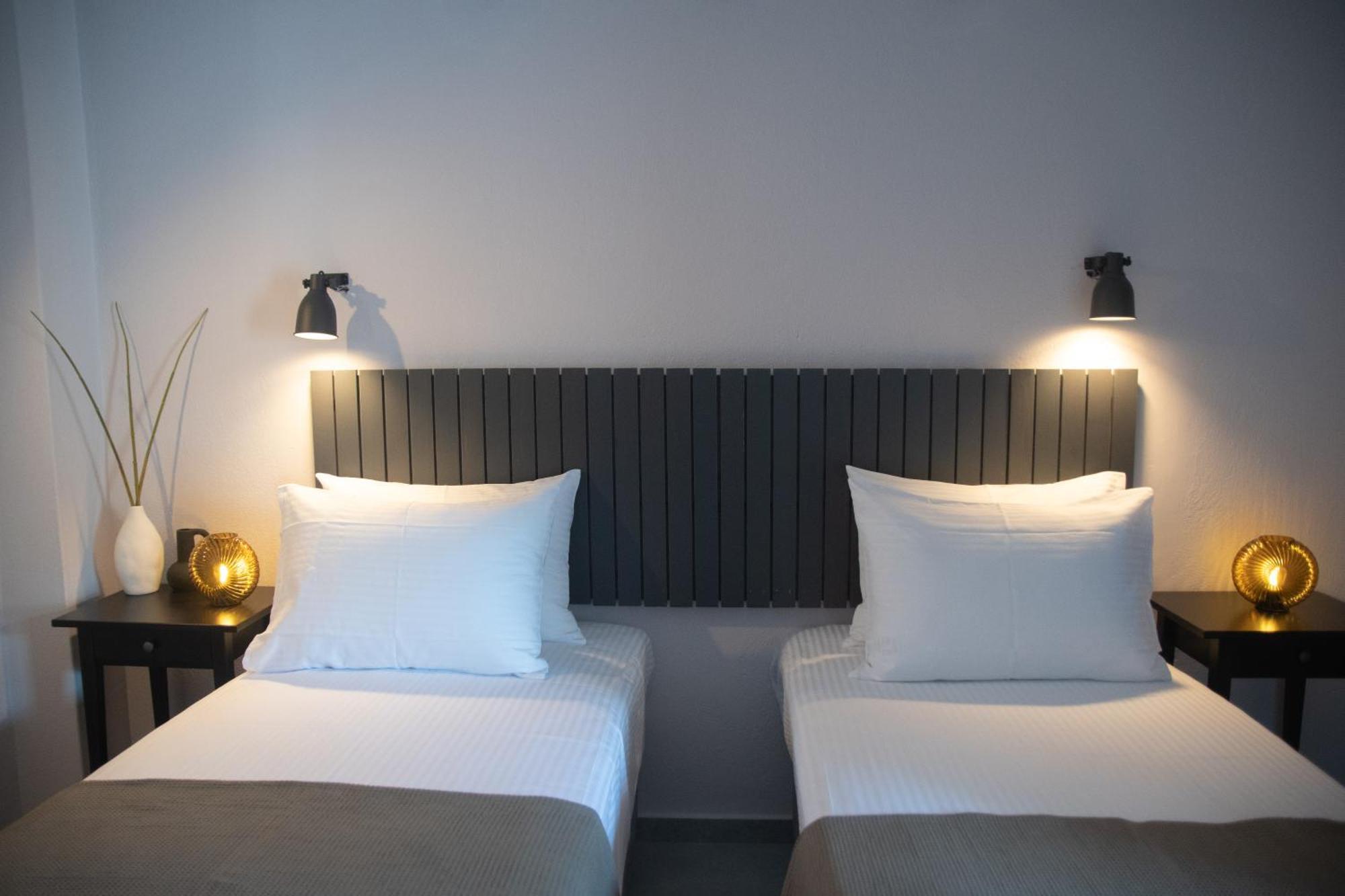 לימנאס Acropolis Hotel מראה חיצוני תמונה